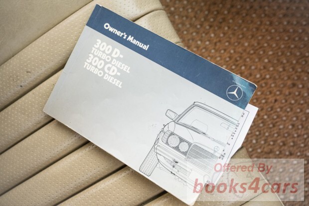 view cover of 1985 300D CD owners manual by Mercedes