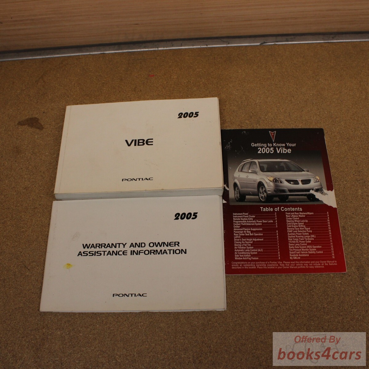 view cover of 2005 Vibe Owners Manual by Pontiac