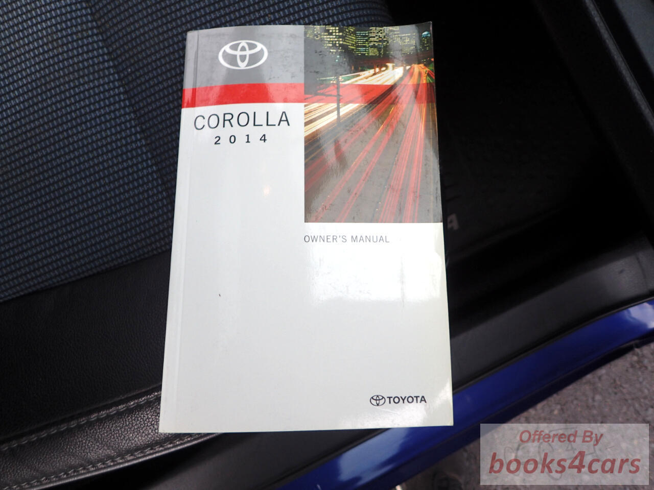 view cover of 2014 Corolla owners manual by Toyota