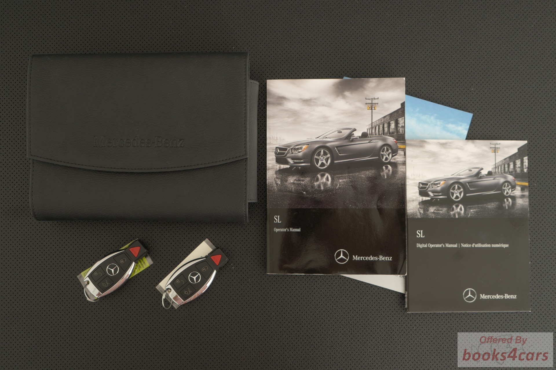 view cover of 2014 SL owners Manual by Mercedes